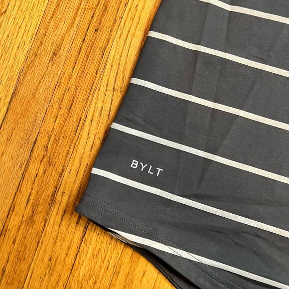 BYLT Shirt Mens Medium Drop Cut Short Sleeve Gray Stripe Performance - Picture 2 of 6